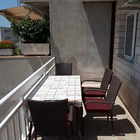 Sophie Apartman